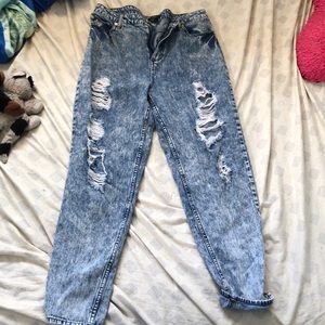 Acid washed forever 21 ripped jeans